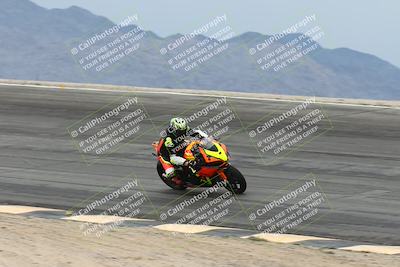 media/Nov-15-2025-Race Pace (Sat) [[8de605a2d8]]/Non Verified Riders (1st 20 Minutes)/Bowl (1015am)/